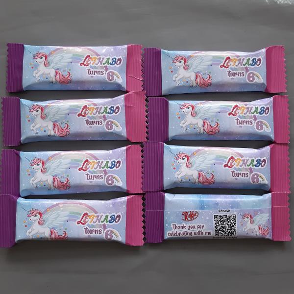 Product: Unicorn personalised 2 finger kitkat chocolate bar