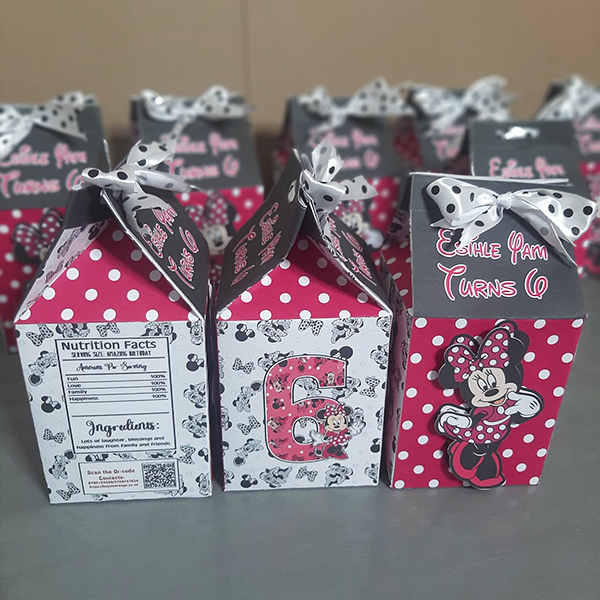 Product: Minnie Mouse Personalised Milk Box Party Pack