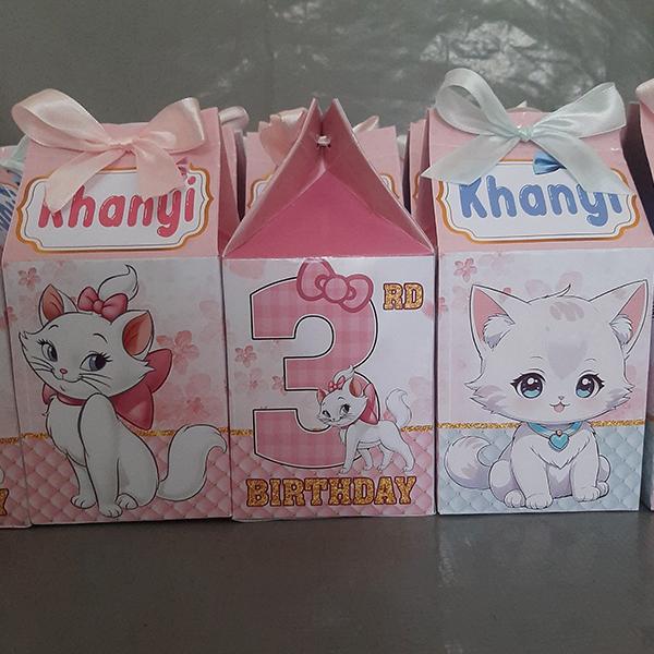 Product: Cute kitty personalised milk box party packs