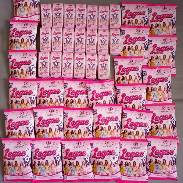 Product: Personalised KATSEYE Music Group Party Chip Bag and Juice Box